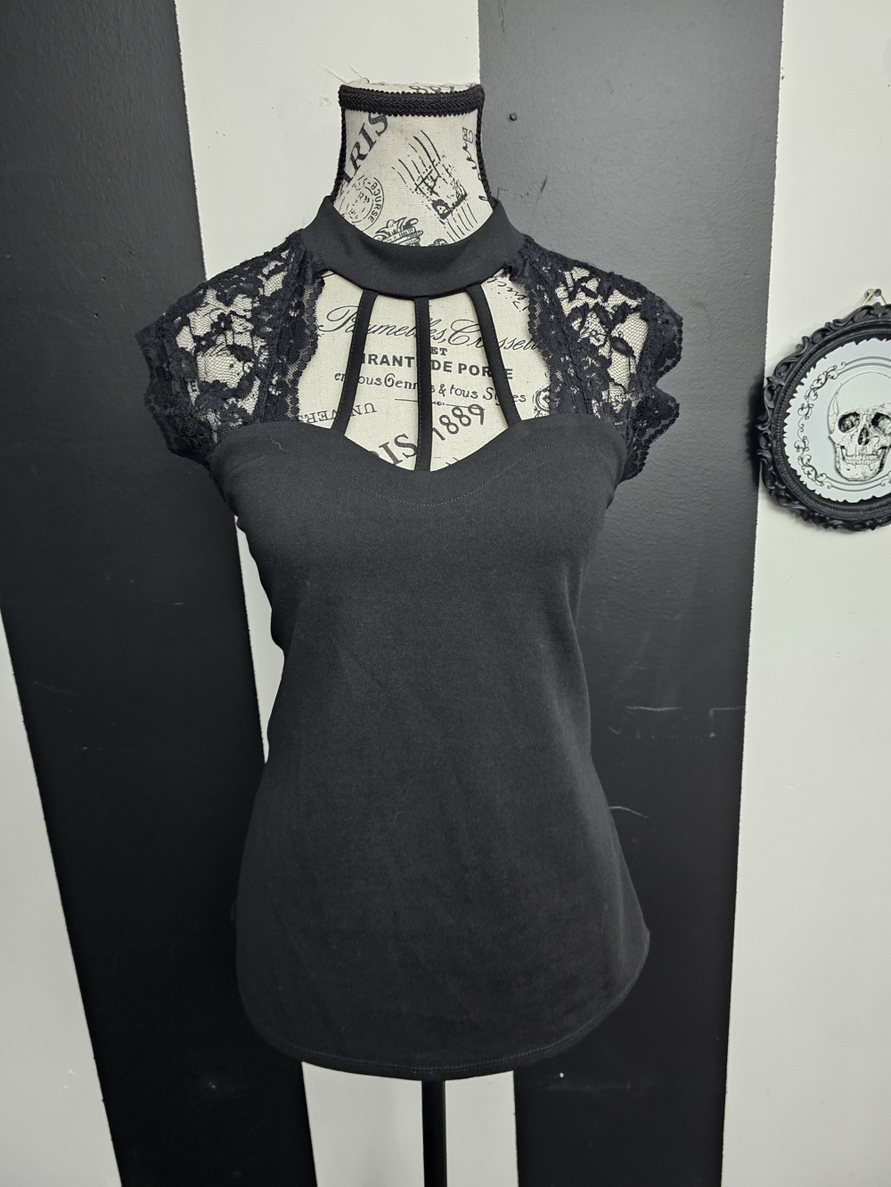 Wrapper Black Lace Yoke Strappy Camisole